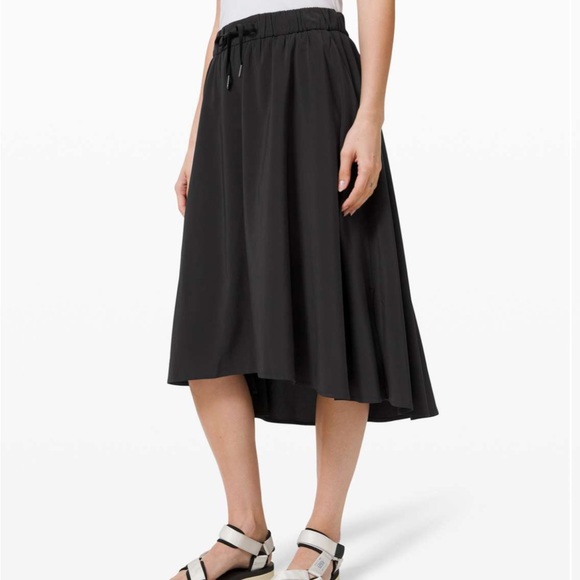 lululemon time to flounce skirt size 4 - Picture 3 of 6